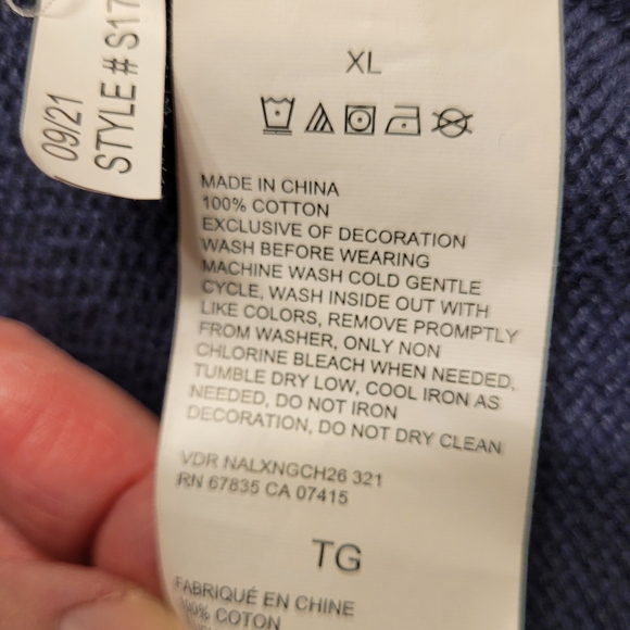 Mens Gift, Warm and Cozy Nautica Men's Navy Sweater Sz. XL - Picture 4 of 8